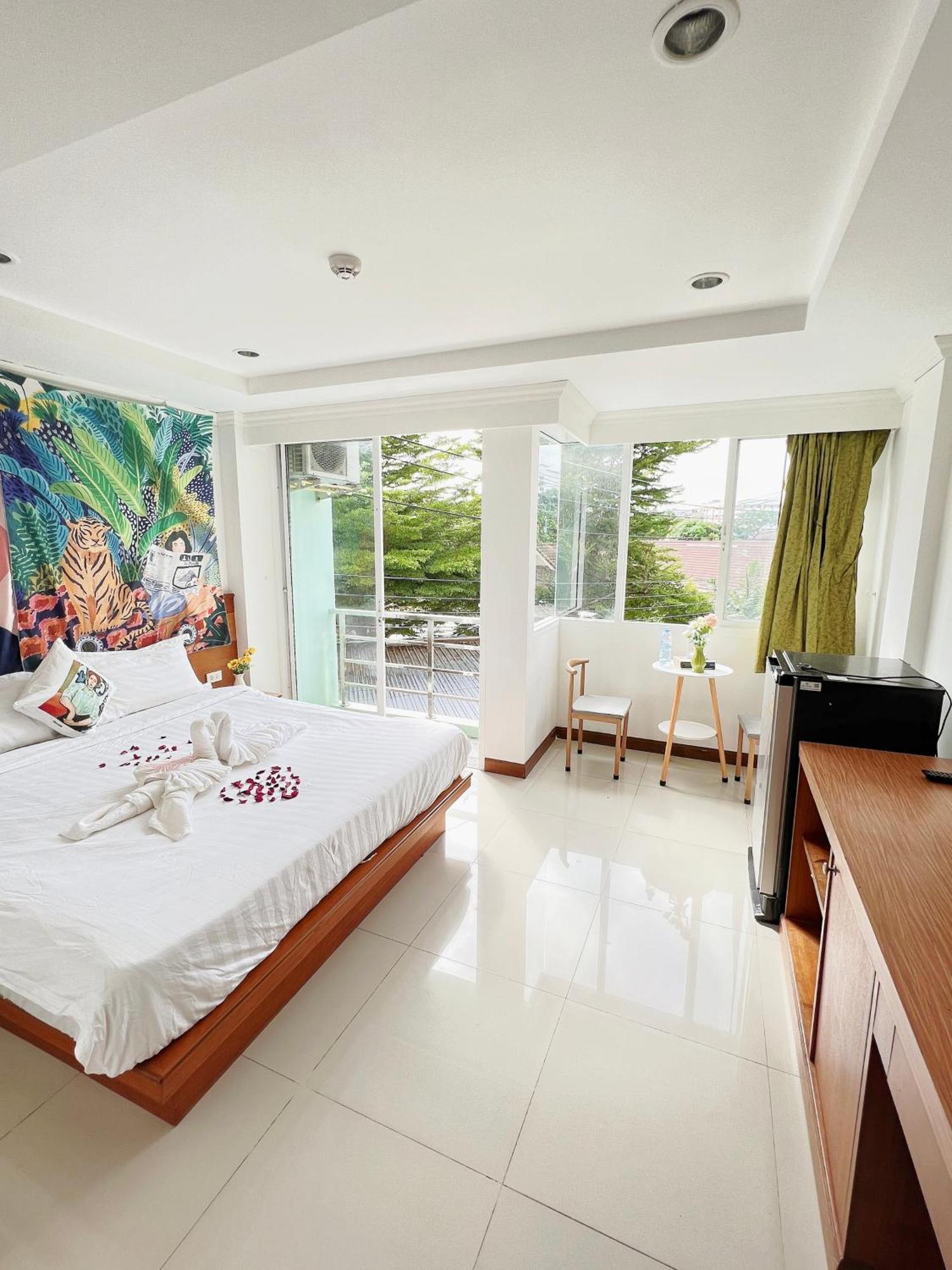 Lanting Hotel Patong Ngoại thất bức ảnh